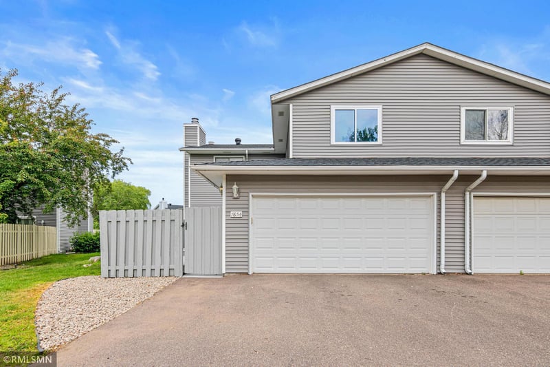 7654 Dunmore Rd, Woodbury, MN 55125