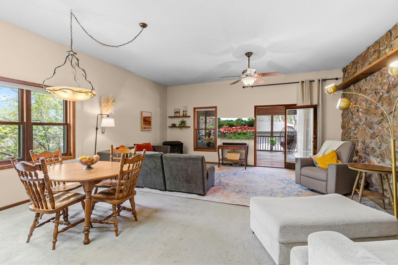 840 Hallam Ave N, Mahtomedi, MN 55115