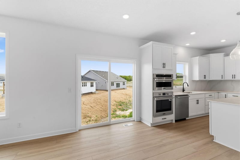 649 Sierra Pw, Waconia, MN 55387