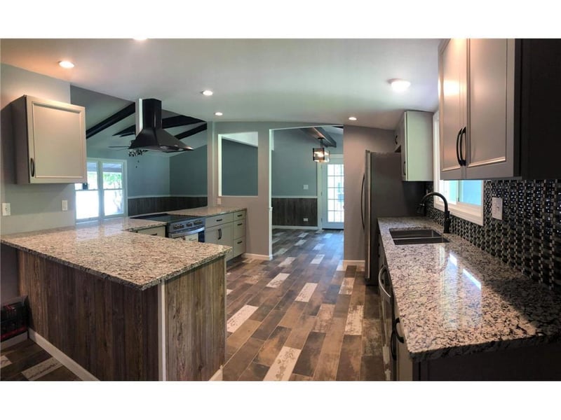 1240 N Main St, Altura, MN 55910