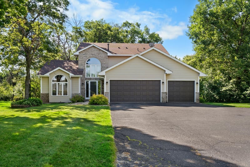 1432 Cloud Dr NE, Blaine, MN 55449
