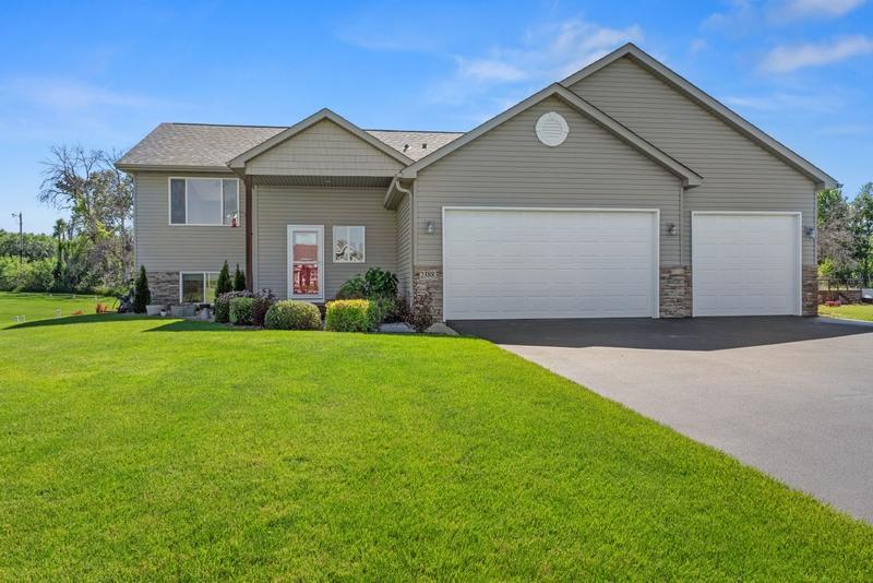 23883 Opal St NE, East Bethel, MN 55005