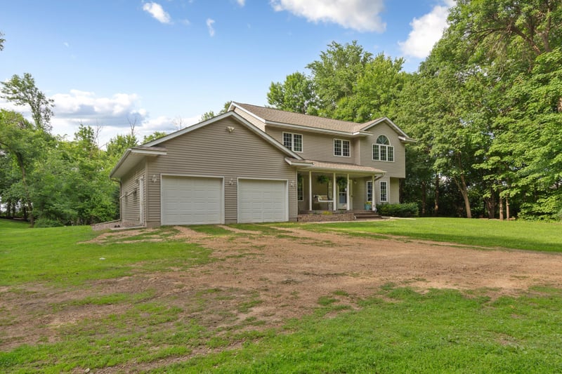 29742 400th St, Le Sueur, MN 56058