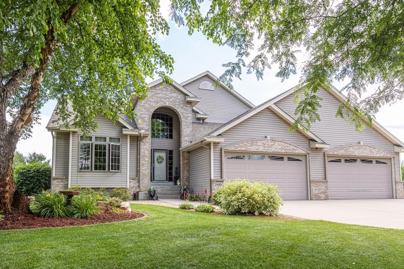 2448 160th Ln NE, Ham Lake, MN 55304