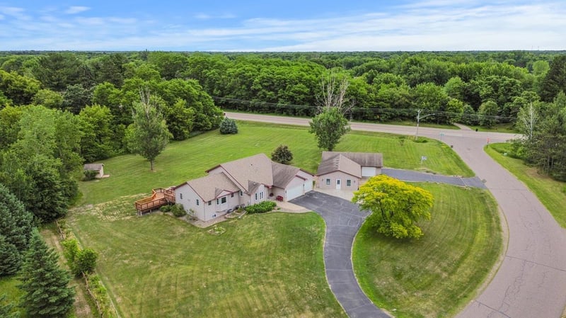 17153 Butternut St NW, Andover, MN 55304