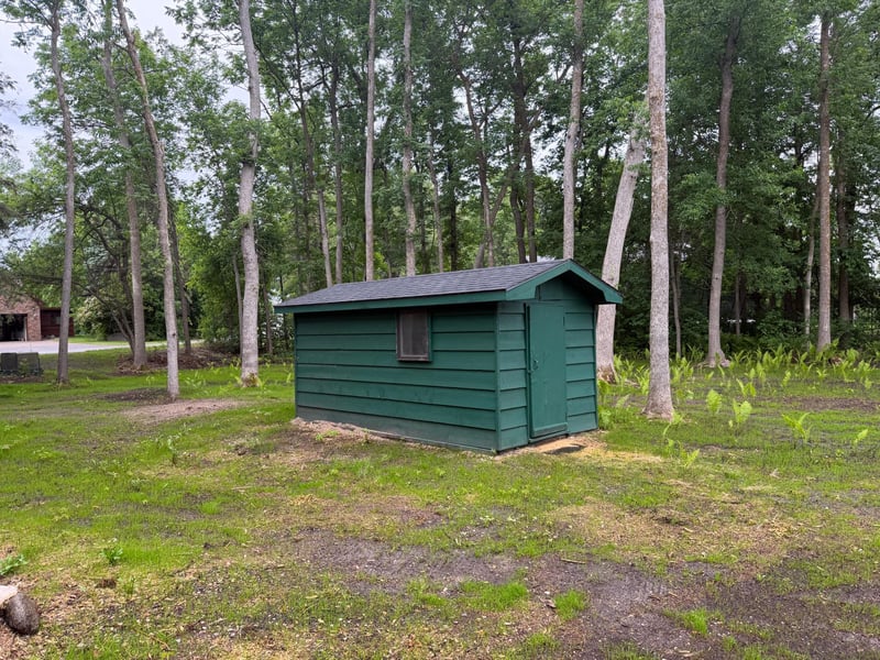 210 Oak Rd, Warroad, MN 56763