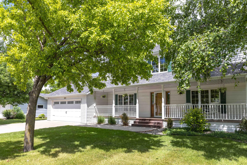 805 Pleasant Dr, Ada, MN 56510