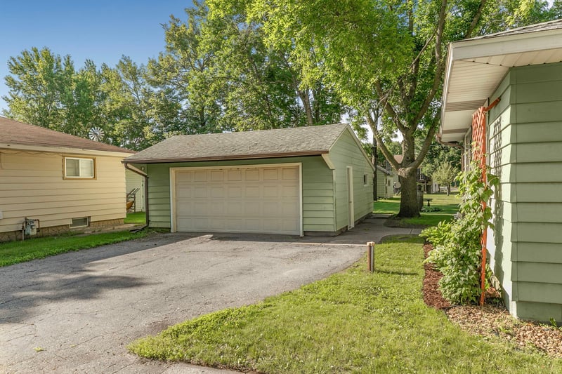 1314 E Minnesota St, Saint Joseph, MN 56374