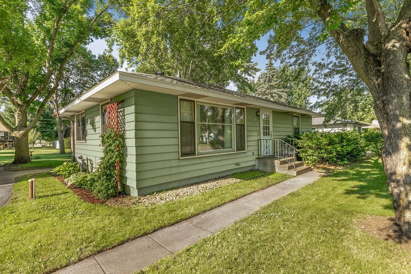 1314 E Minnesota St, Saint Joseph, MN 56374