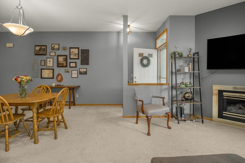 15634 Garnet Way #21, Apple Valley, MN 55124