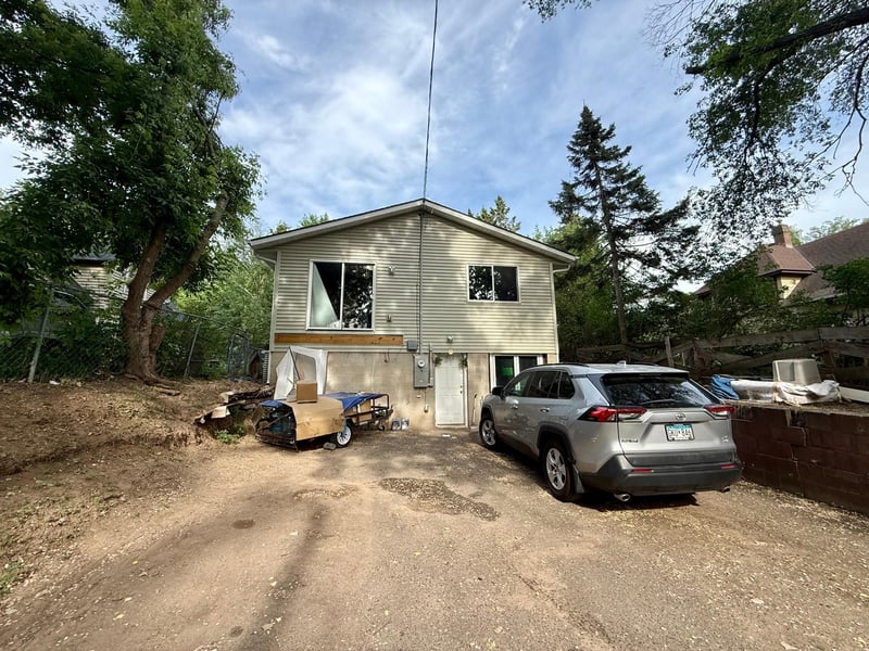 1245 Arkwright St, Saint Paul, MN 55130