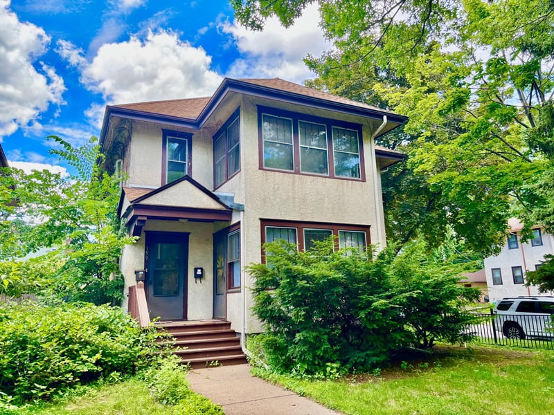 157 Lexington Pw S, Saint Paul, MN 55105