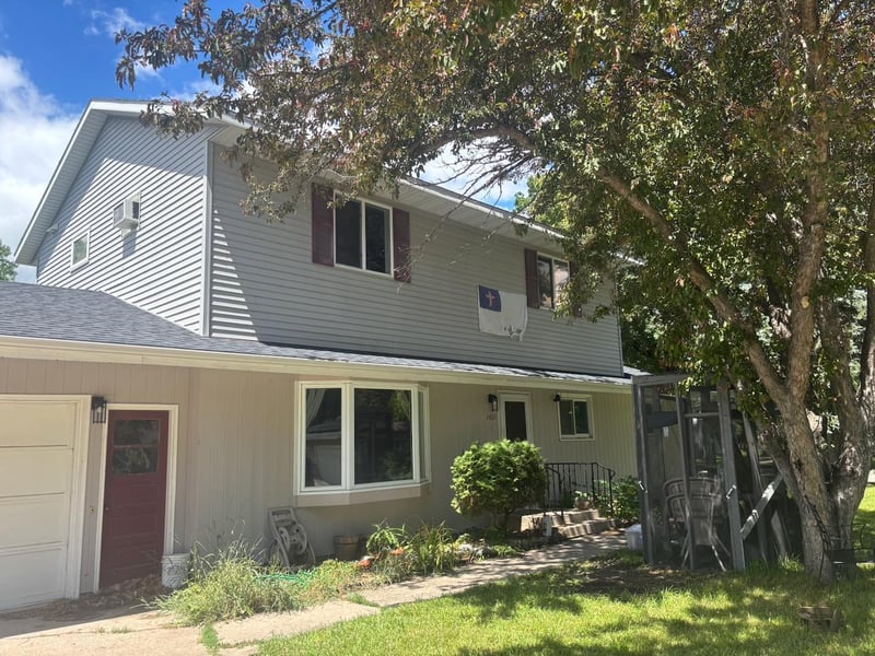 1421 Vista Ln, Willmar, MN 56201