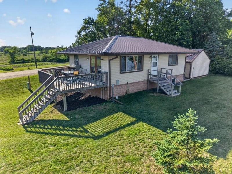 39466 385th Ave, Dent, MN 56528