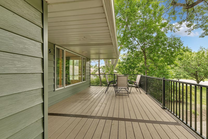 705 W River St, Monticello, MN 55362