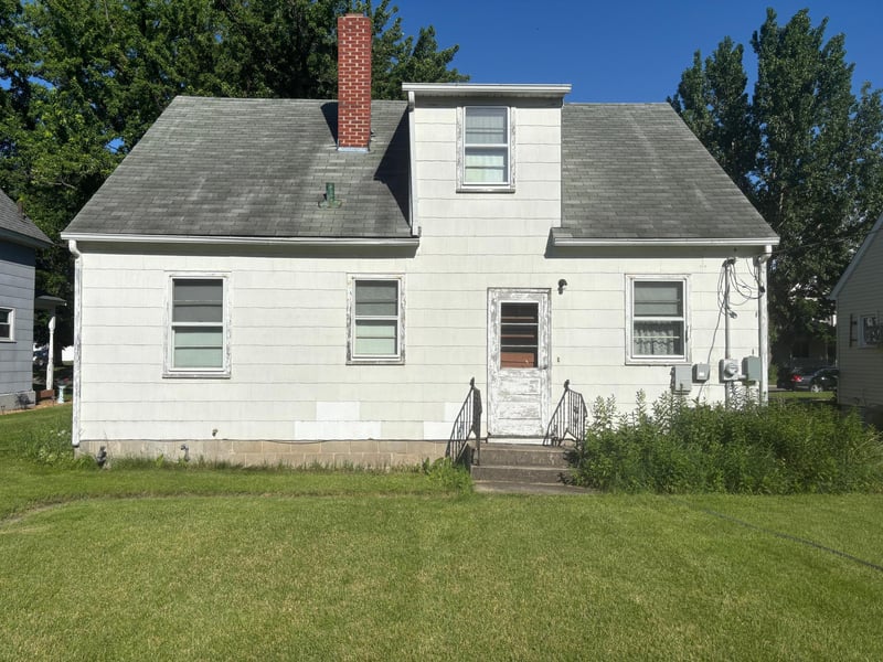 307 11th St N, Benson, MN 56215