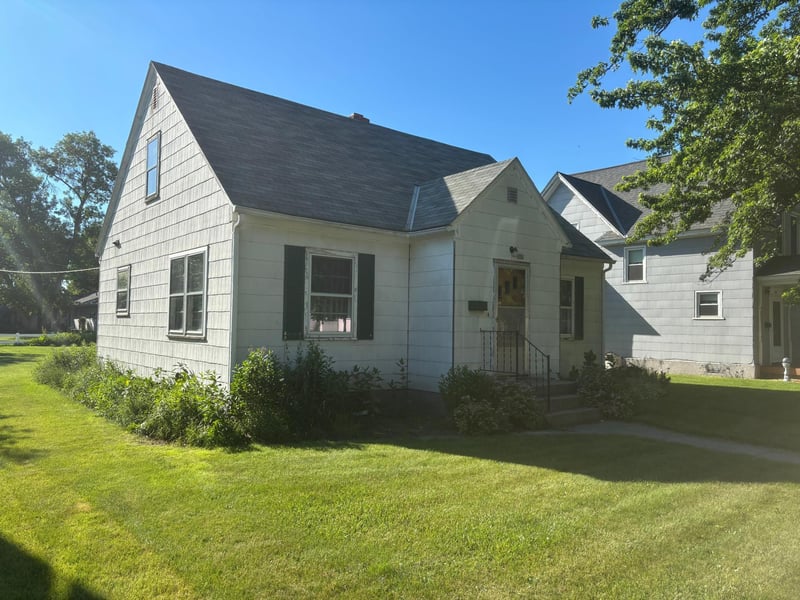 307 11th St N, Benson, MN 56215