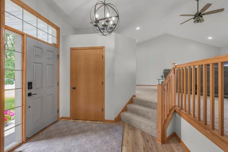 867 160th Ln NW, Andover, MN 55304