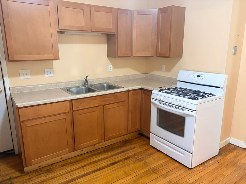 1178 Jessie St, Saint Paul, MN 55130