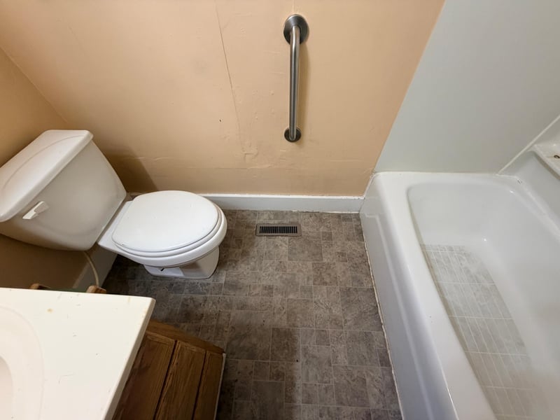 1178 Jessie St, Saint Paul, MN 55130