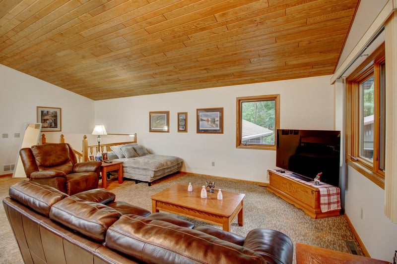 6155 Bittersweet Ln, Nisswa, MN 56468
