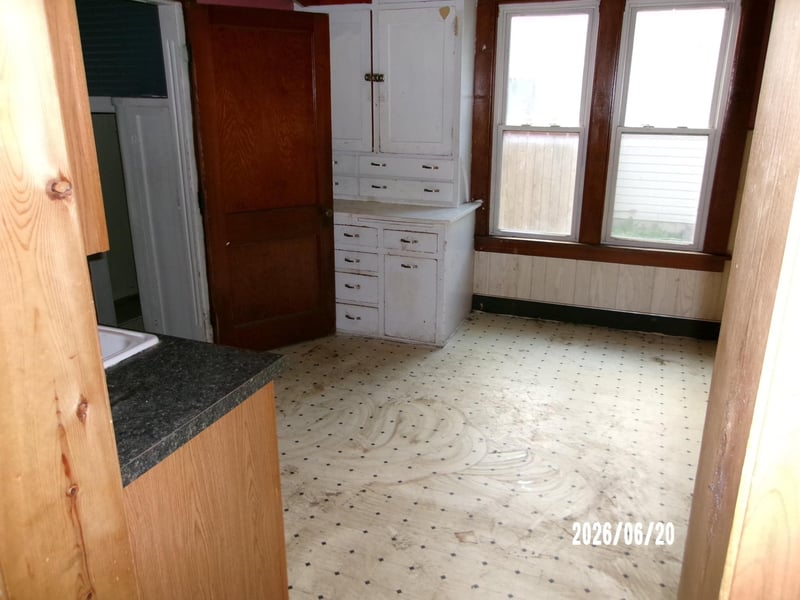 411 N 5th St, Montevideo, MN 56265