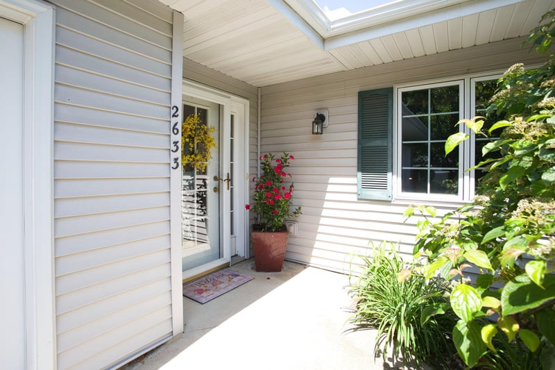 2633 Golf View Dr, River Falls, WI 54022