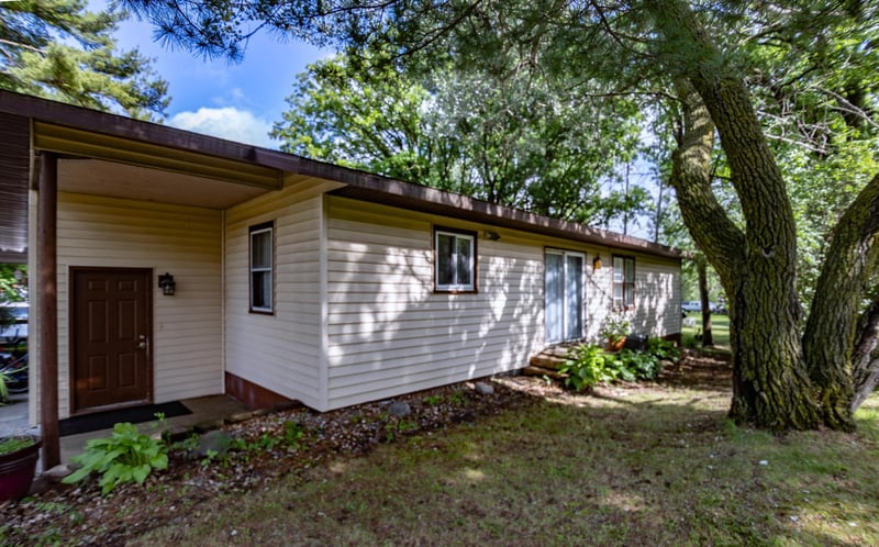 408 E Gilman St, New York Mills, MN 56567