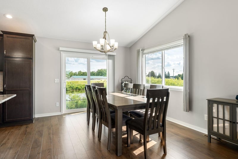 805 El Dorado St SE, Owatonna, MN 55060