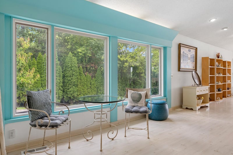 640 Highway 96 W, Shoreview, MN 55126