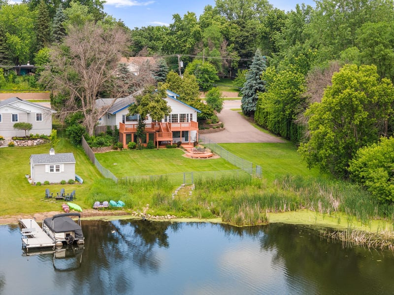640 Highway 96 W, Shoreview, MN 55126