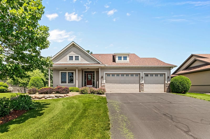 1607 140th Ave NE, Ham Lake, MN 55304