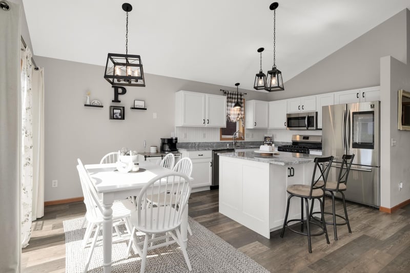 201 13th St, Farmington, MN 55024