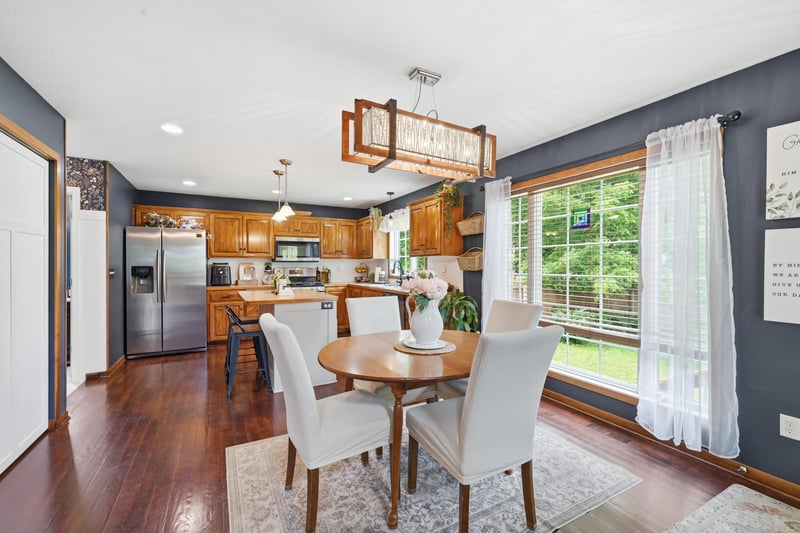 410 N Meridian St, Belle Plaine, MN 56011