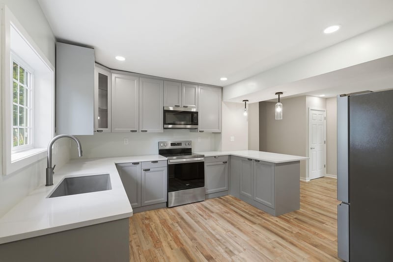 829 1st St, Saint Paul Park, MN 55071