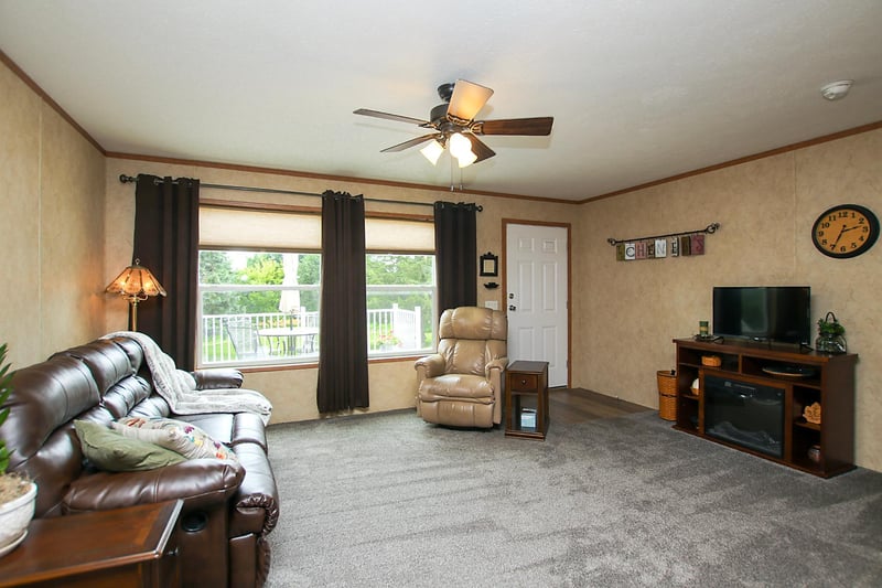 21915 County Road 7, Hutchinson, MN 55350