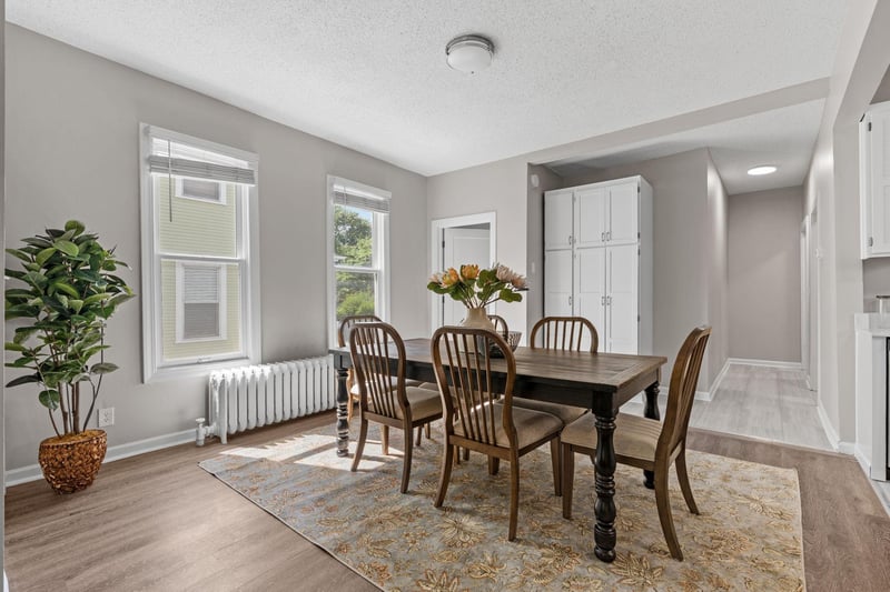705 Sims Ave, Saint Paul, MN 55106