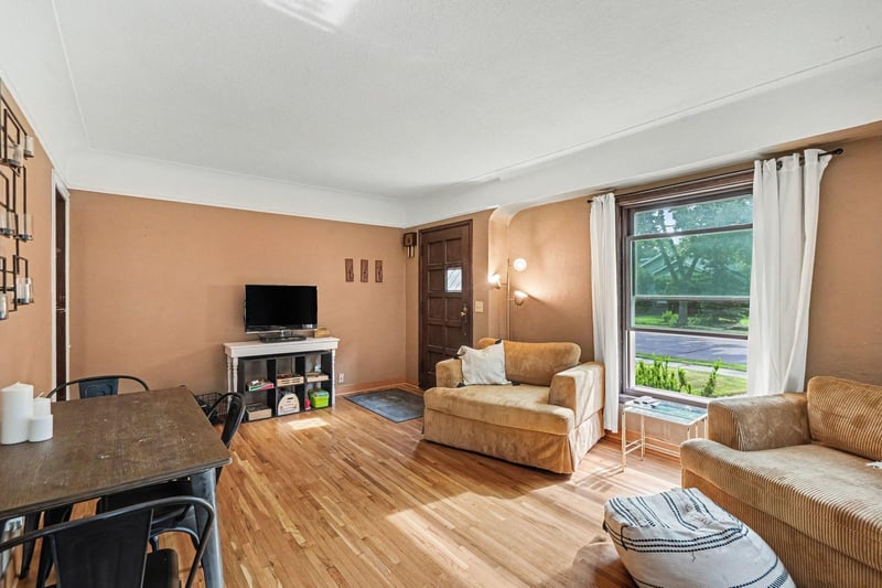 3745 Orchard Ave N, Robbinsdale, MN 55422