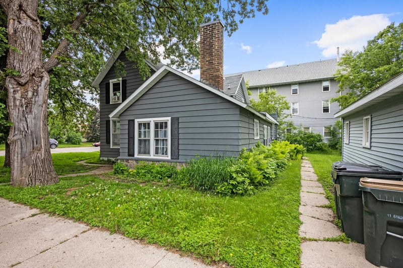 321 6th Ave E, Alexandria, MN 56308