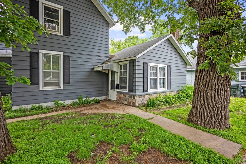 321 6th Ave E, Alexandria, MN 56308