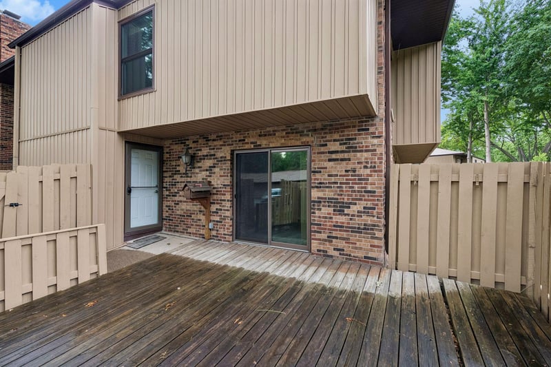 2401 Unity Ave N, Golden Valley, MN 55422
