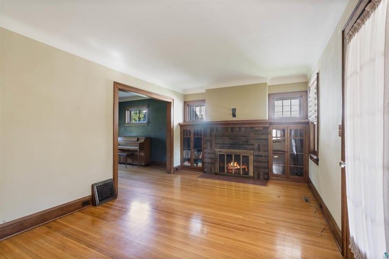 928 N 19th Ave E, Duluth, MN 55812