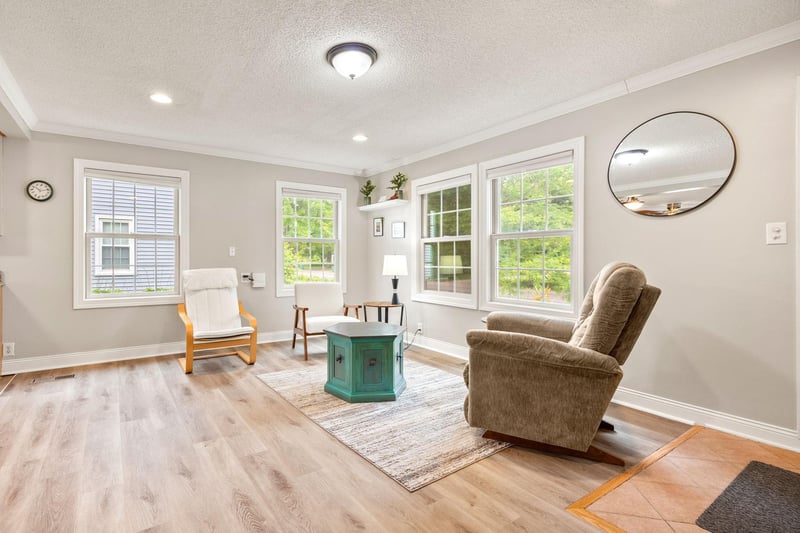 5709 W Lake St, Saint Louis Park, MN 55416