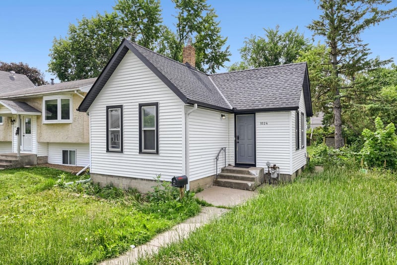 1024 Geranium Ave E, Saint Paul, MN 55106