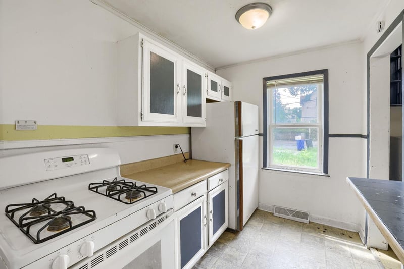 1024 Geranium Ave E, Saint Paul, MN 55106