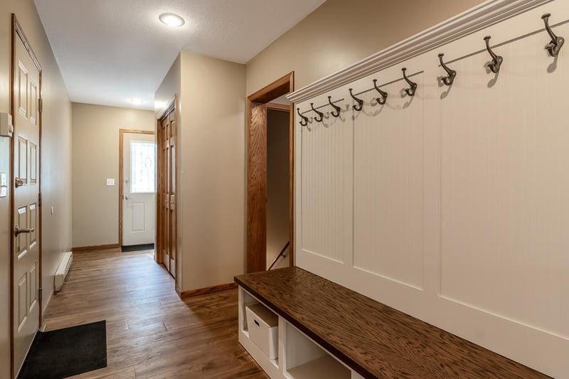 109 Creative Ct, Mankato, MN 56001