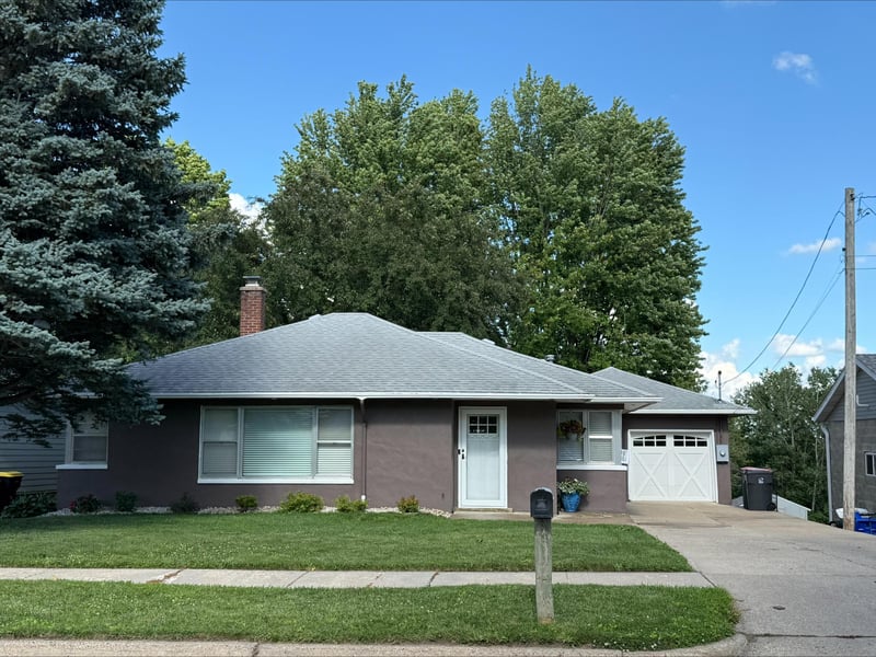435 4th St SW, Plainview, MN 55964