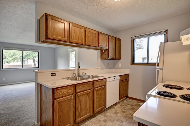 2602 Brookdale Ln, Brooklyn Park, MN 55444