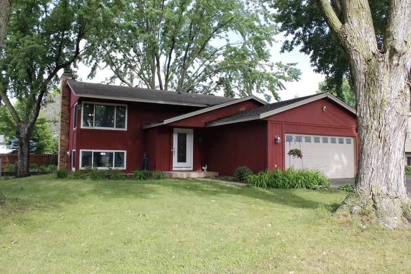 20615 207th Ct W, Lakeville, MN 55044