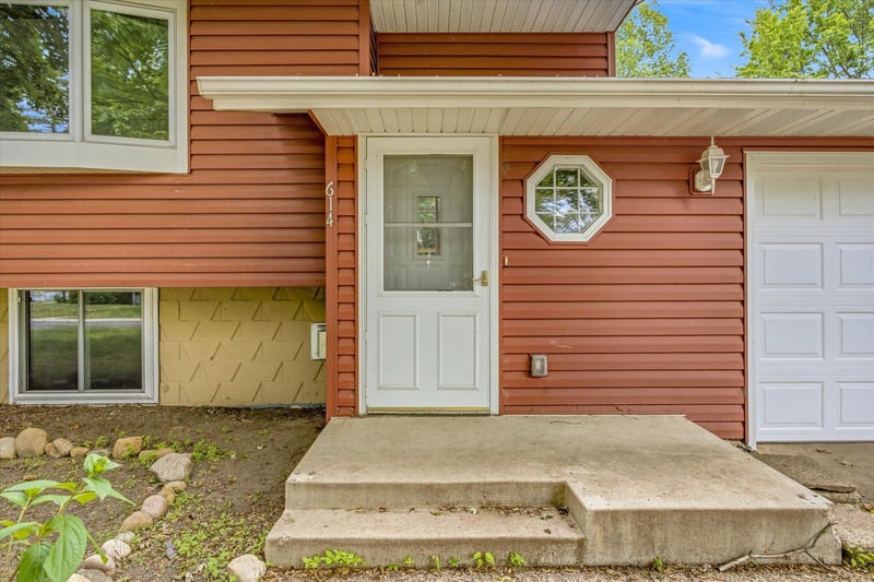 614 1st Ave N, Sartell, MN 56377